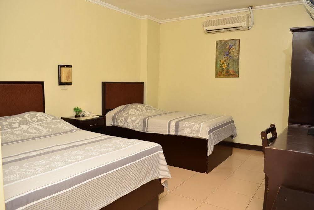 טאגבילראן סיטי El Portal Inn מראה חיצוני תמונה